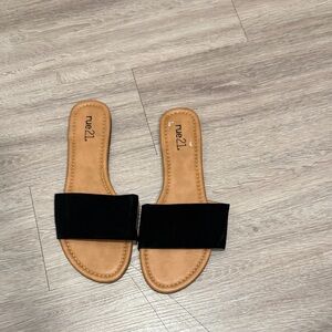 Rue21 Tan and Black Women's Slide Sandals